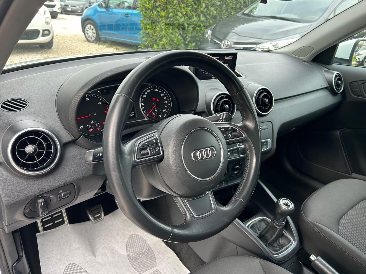 Audi A1 1.6TDI SPB NEOPATENTATI BI-COLOR GARANZIA