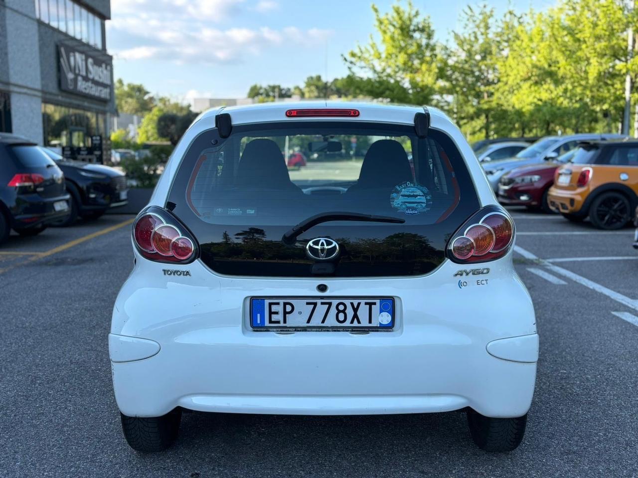 Toyota Aygo 1.0 12V VVT-i 5 porte Active Connect