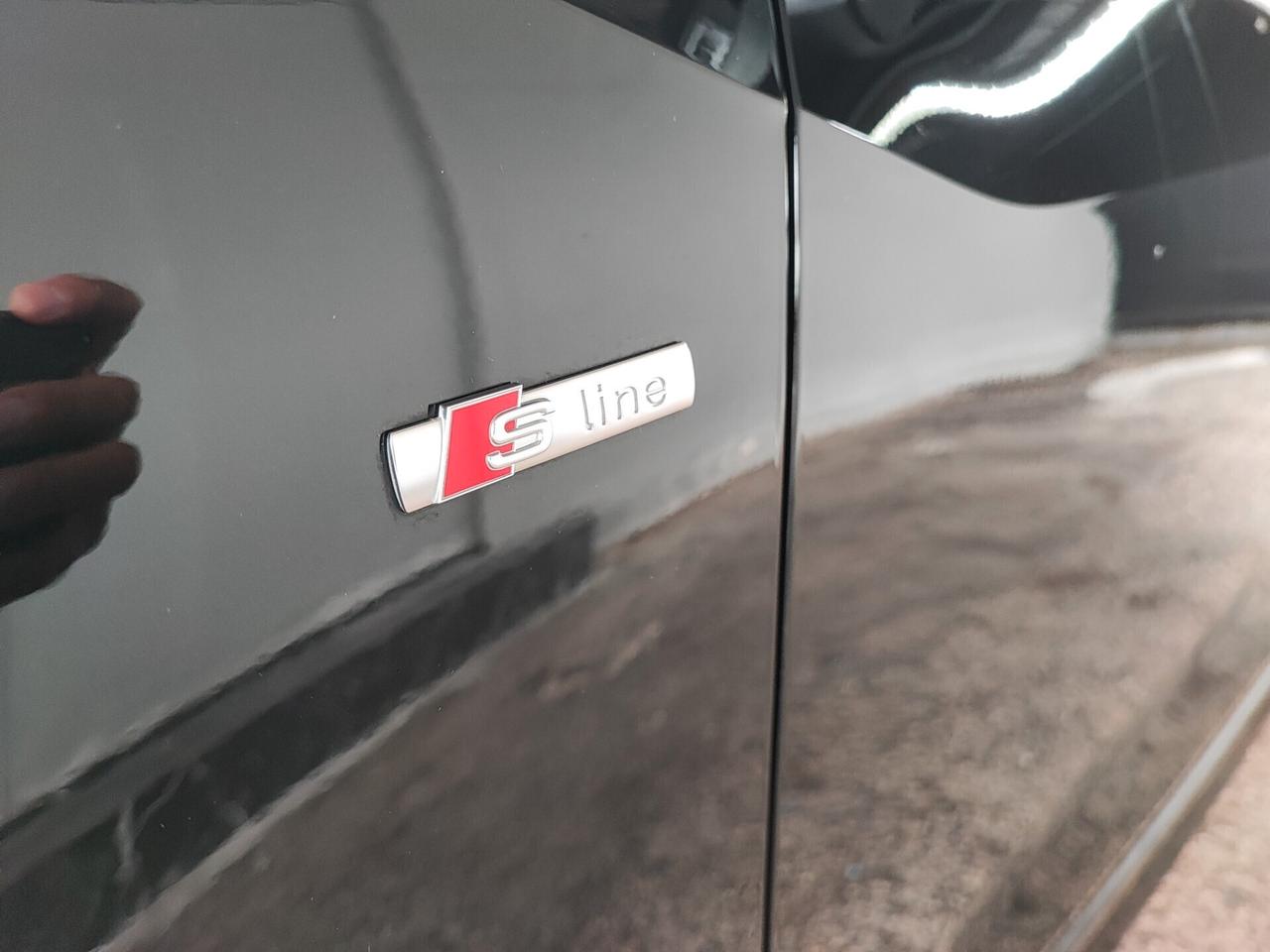 Audi Q2 35 TDI quattro S tronic line Edition