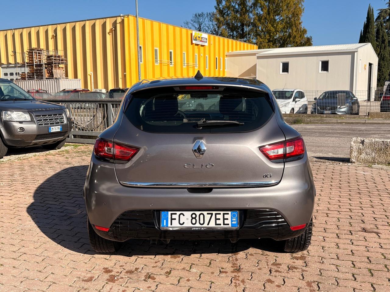 Renault Clio dCi 8V 75 CV Start&Stop 5 porte Energy Duel