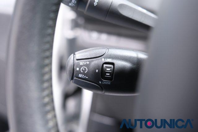 PEUGEOT 208 PURETECH 82 5 PORTE GPL ALLURE NEOPATENTATI