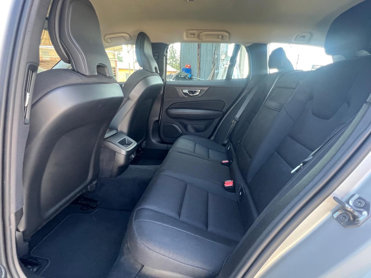 Volvo V60 D4 Business FINANZIABILE