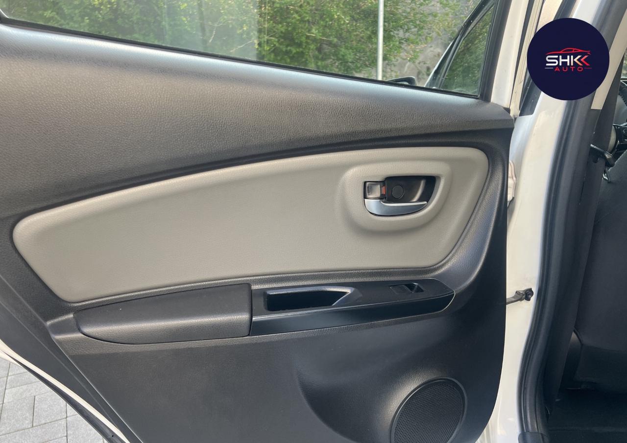 Toyota Yaris 1.0 5 porte Active