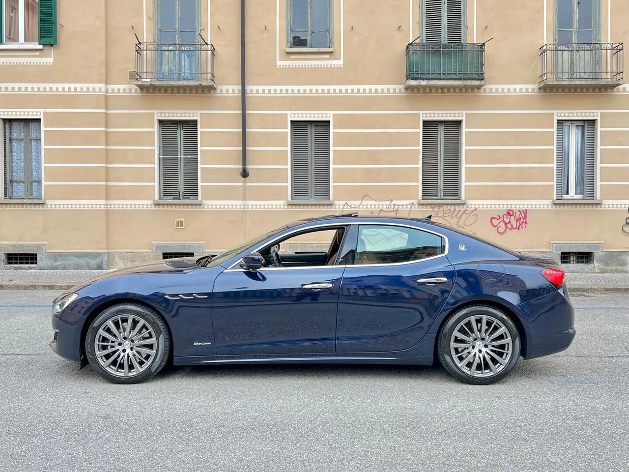 Maserati Ghibli V6 430 CV Q4 Granlusso