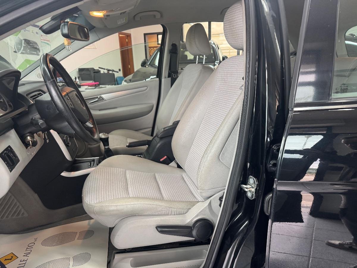 MERCEDES - Classe B - 180 CDI Sport SEDILI RISCALDABILI/ FARI AUTOMATICI