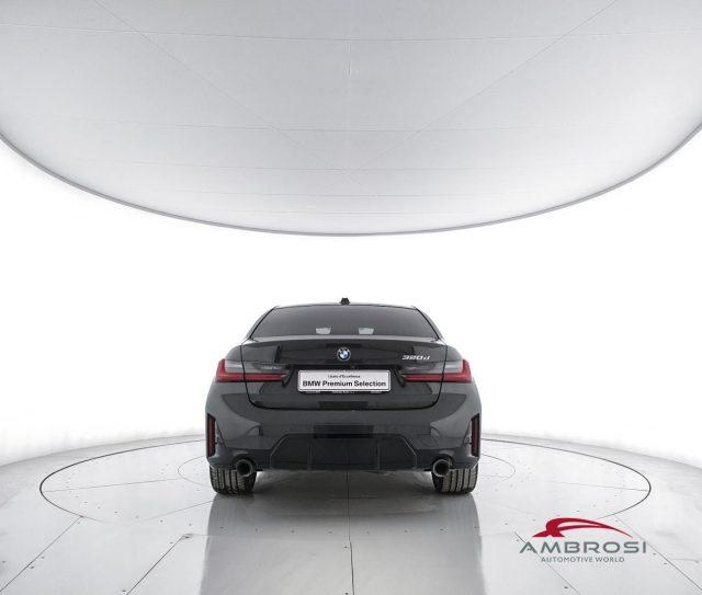 BMW 320 Serie 3 d Berlina Innovation Comfort Msport Packag