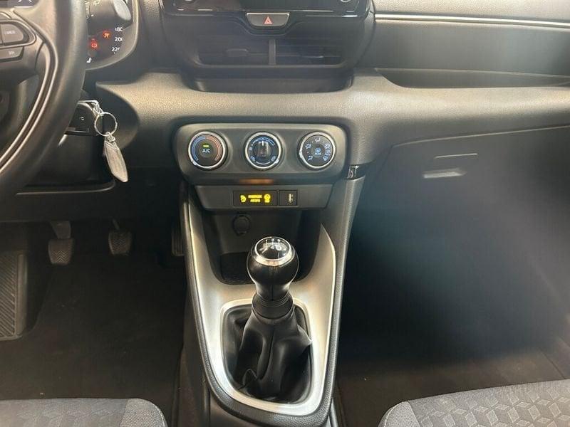 Toyota Yaris 4ª serie 1.0 5 porte Active