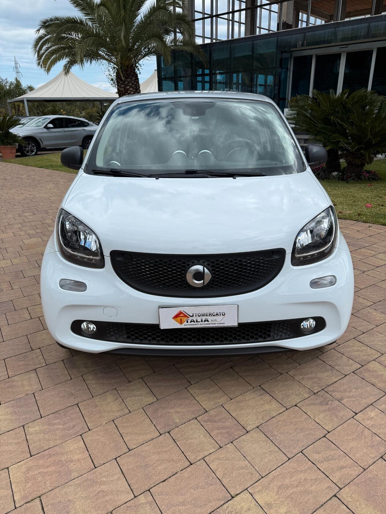 Smart ForFour 70 1.0 twinamic Youngster