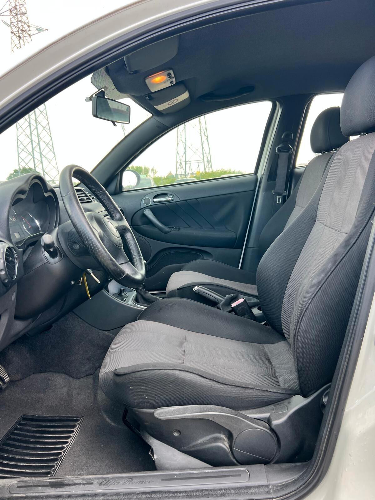 Alfa Romeo 147 1.9 JTD (120) 5 porte Exclusive