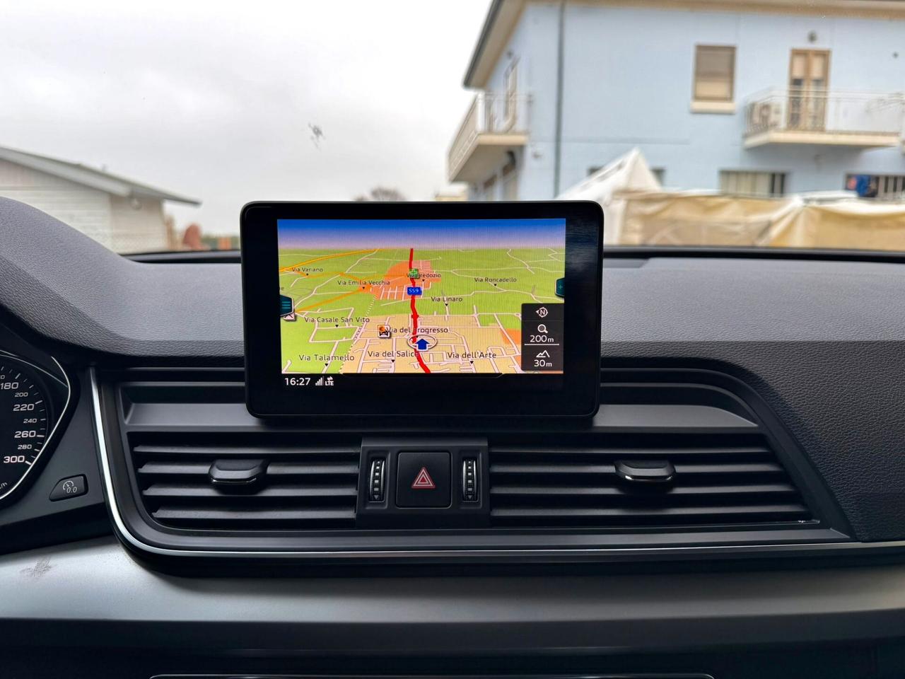 Audi Q5 35 TDI quattro S tronic Business