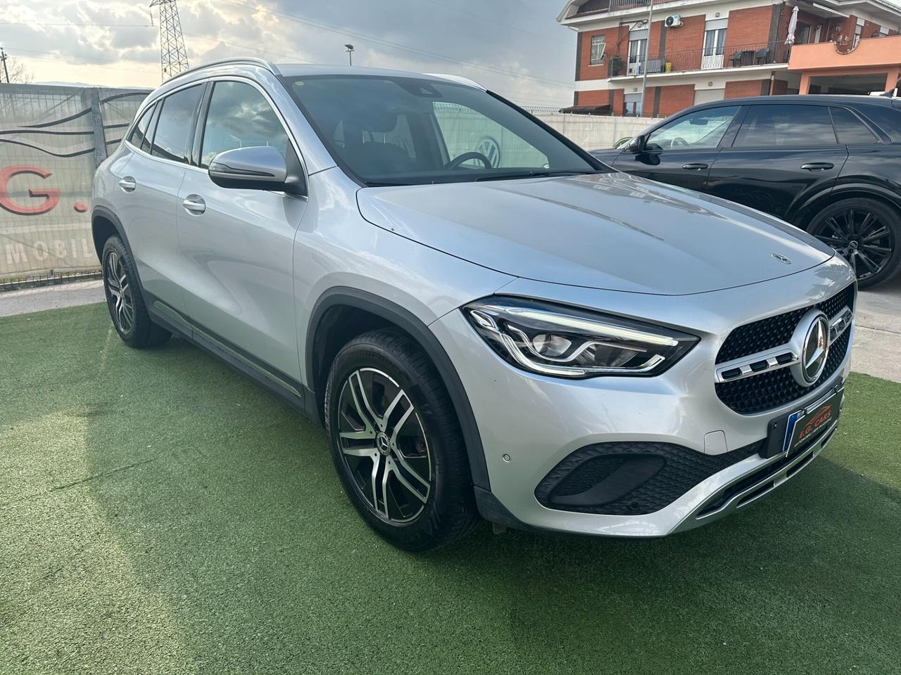 Mercedes-Benz GLA 180 SPORT PLUS*AUT*LED*NAVI*KAMERA*BLUETOOTH*