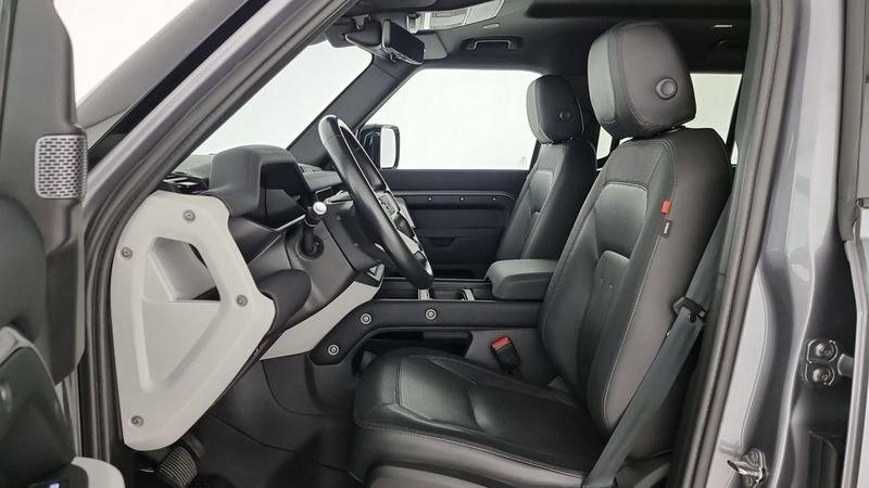 Land Rover Defender 110 3.0D I6 250 CV AWD Auto X-Dynamic SE