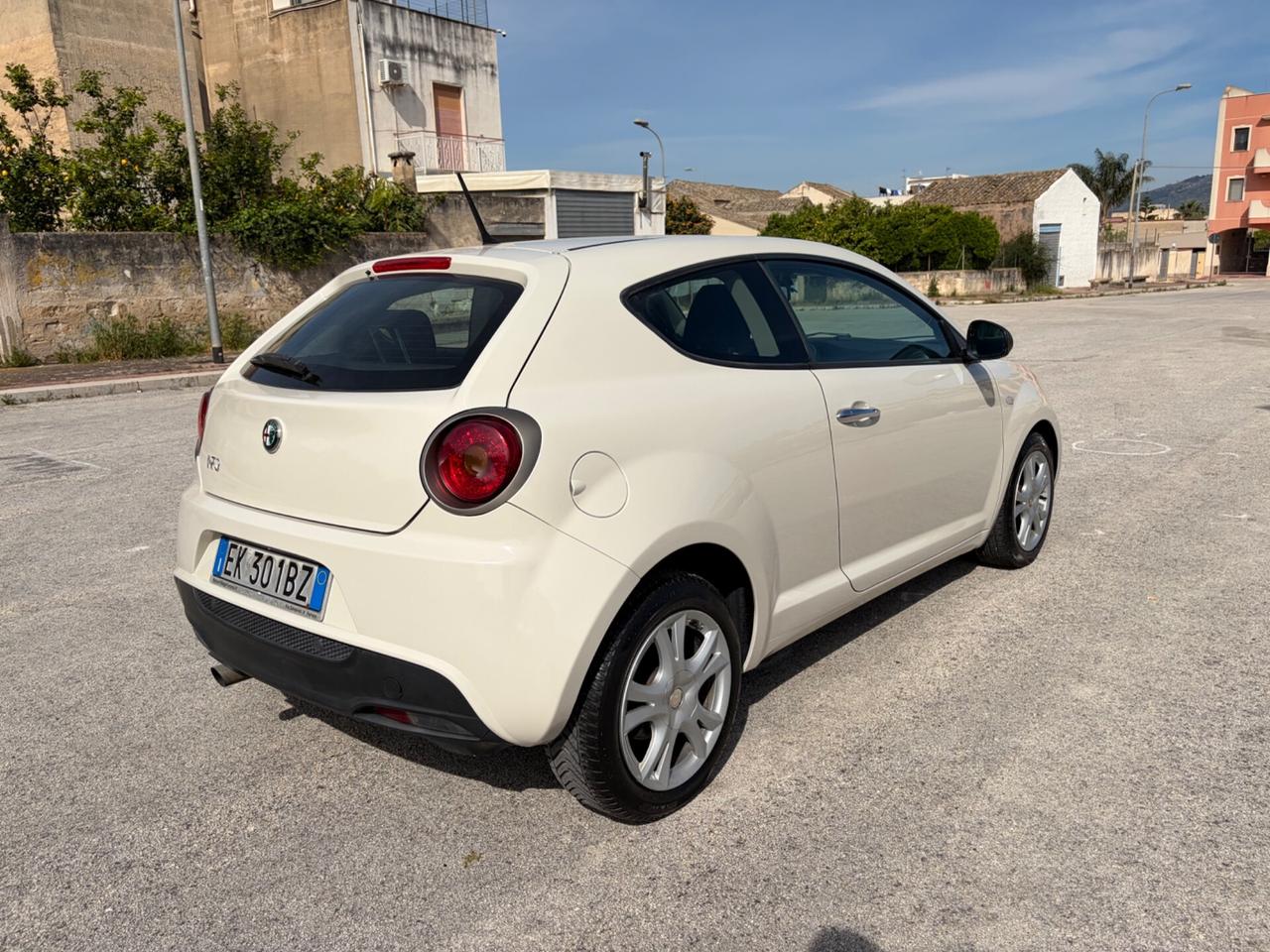 Alfa Romeo MiTo 1.3 JTDm-2 95 CV S&S Distinctive