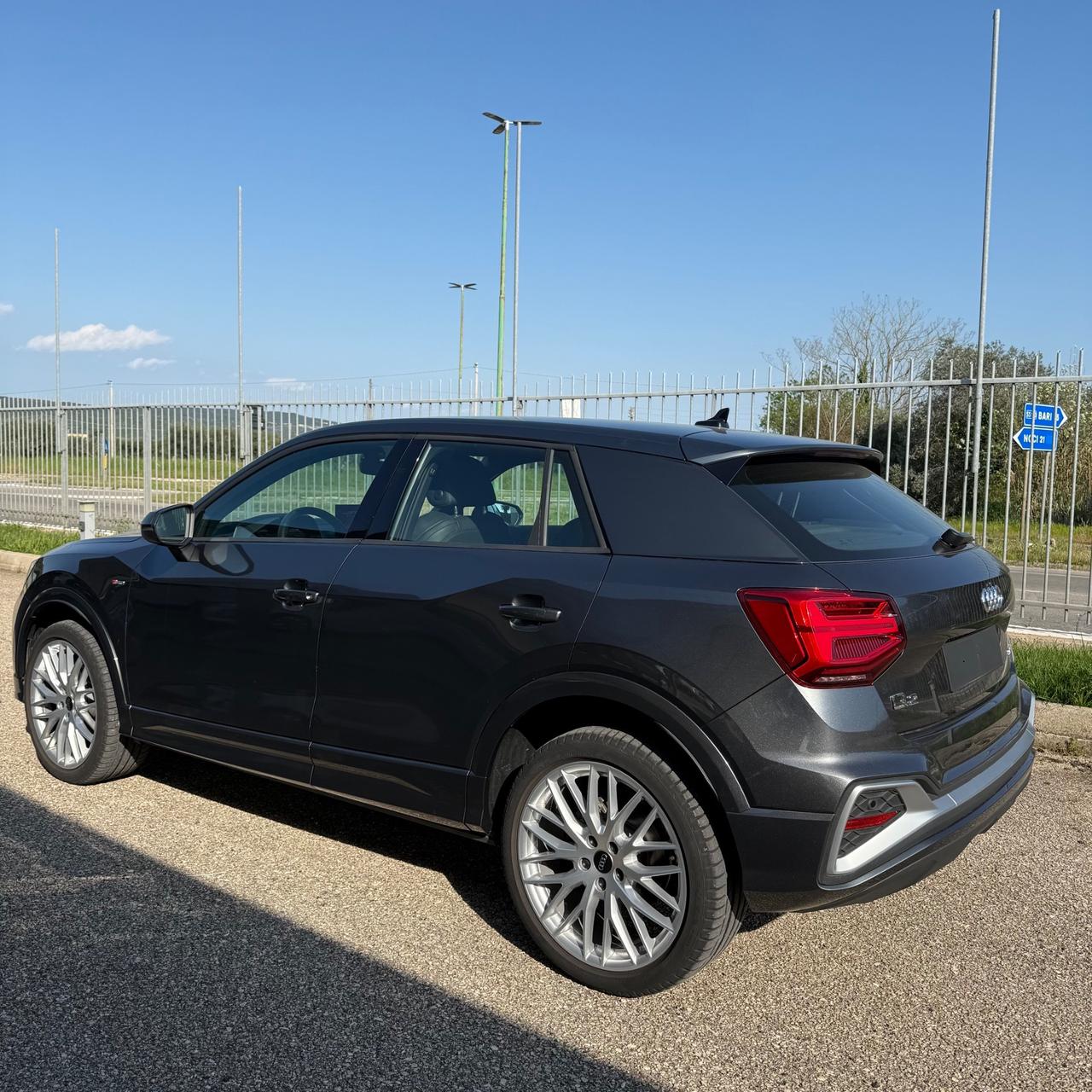 Audi Q2 35 TDI S tronic line Edition