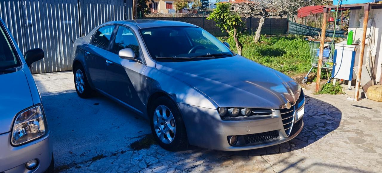 Alfa Romeo 159 1.9 JTDm 16V Exclusive