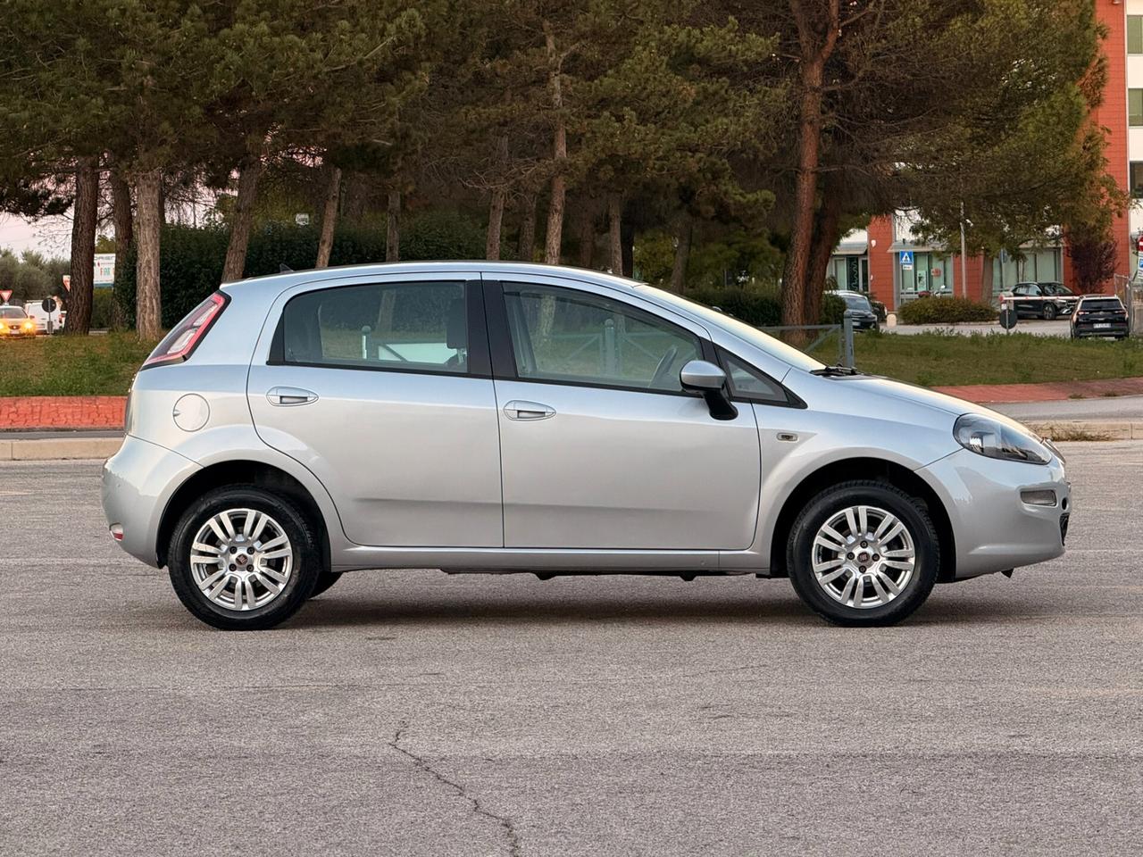 Fiat Punto 12 MESI GARANZIA