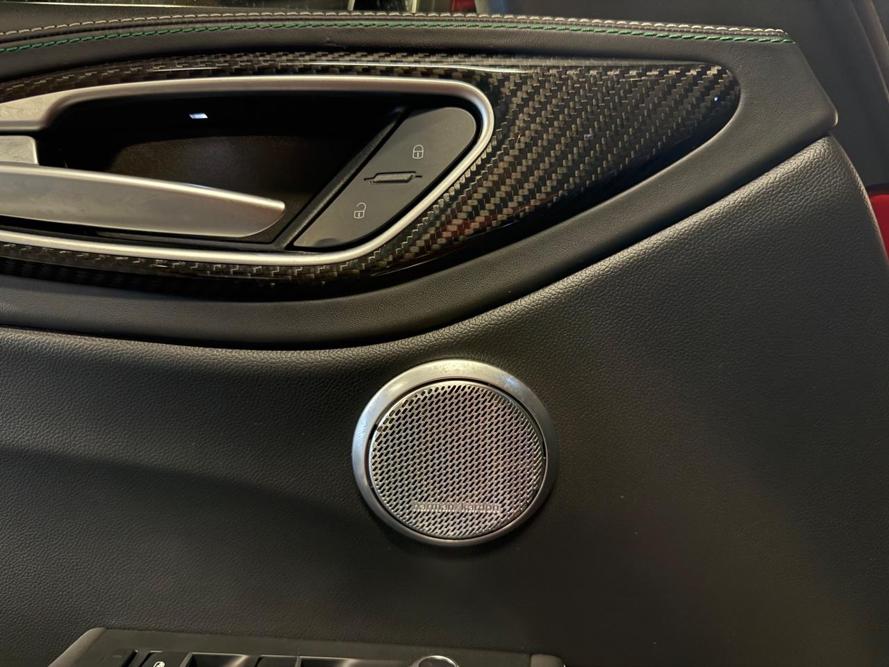 Alfa Romeo Giulia 2.9 V6 Bi-Turbo AT8 Quadrifoglio