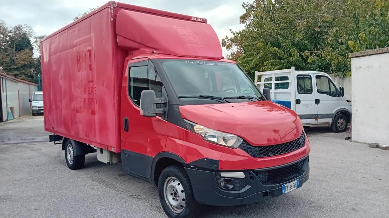 Iveco Daily 35-13-2.3 mjt box alluminio-2015