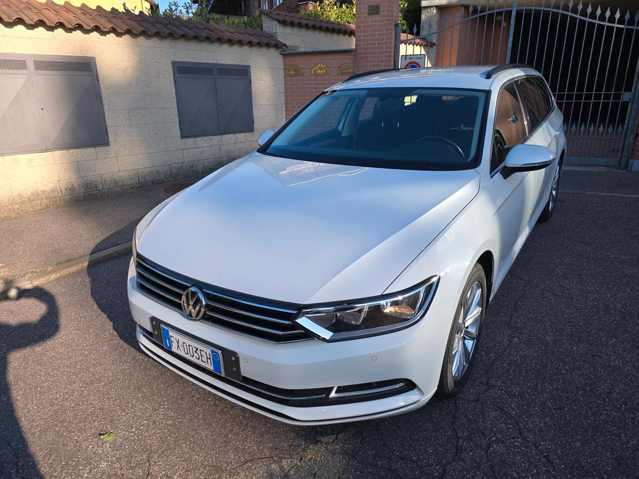 Volkswagen Passat SW 1.6 tdi Business 120cv dsg