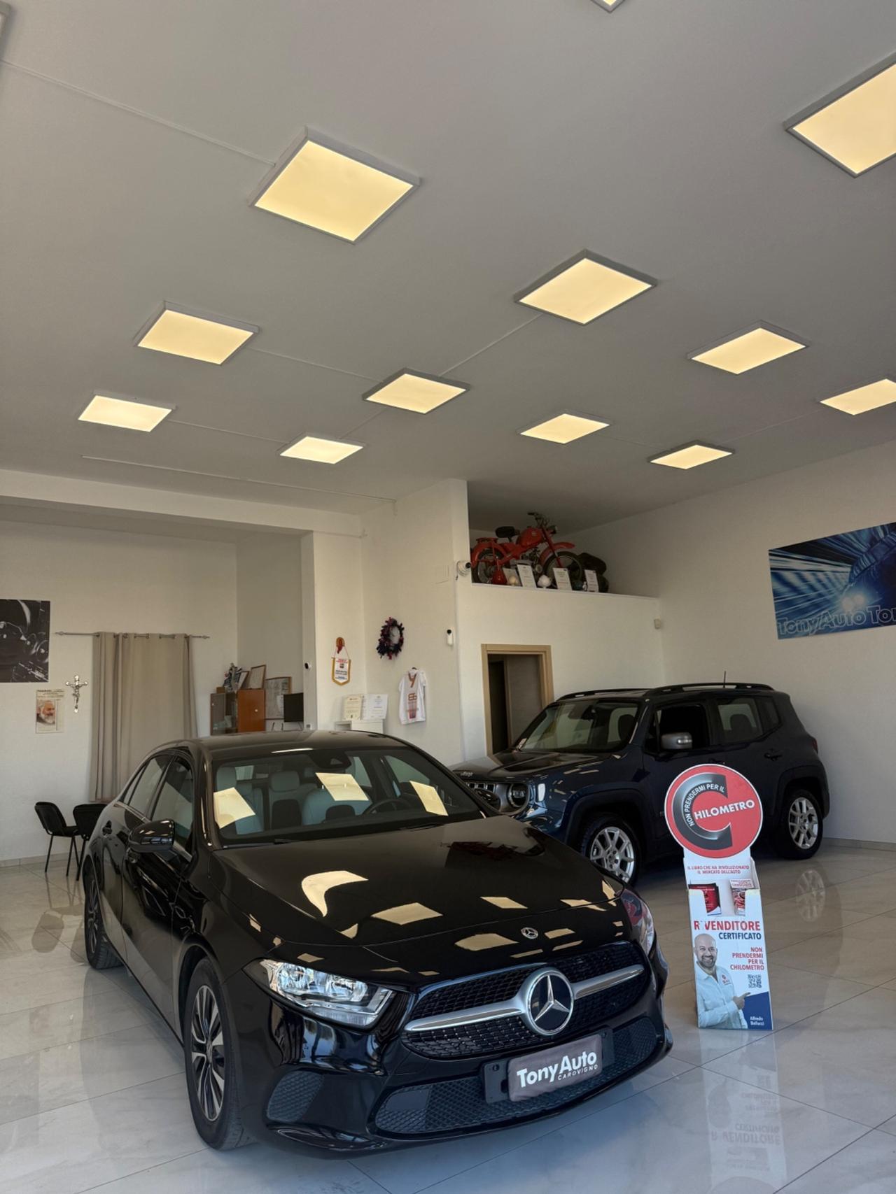Mercedes-benz A 180 NAVI,TELECAMERA,APPLE CARPLAY,INTERNI PARZIALI IN PELLE,SCHERMO INTERAMENTE DIGITALE