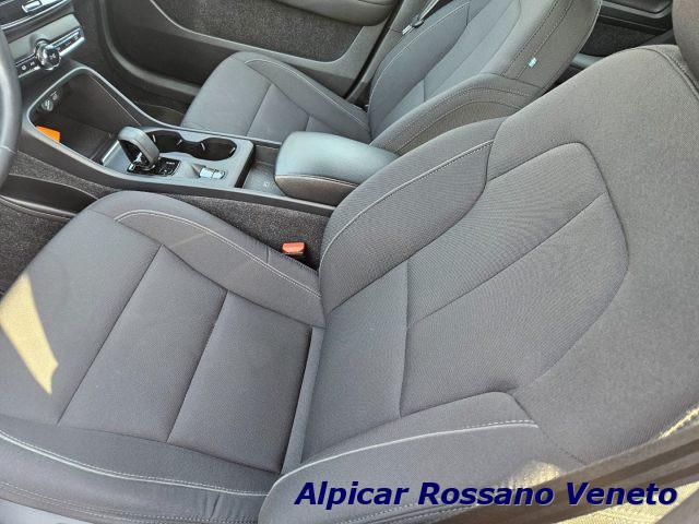 VOLVO XC40 T4 Recharge Plug-in Hybrid Inscription Expression