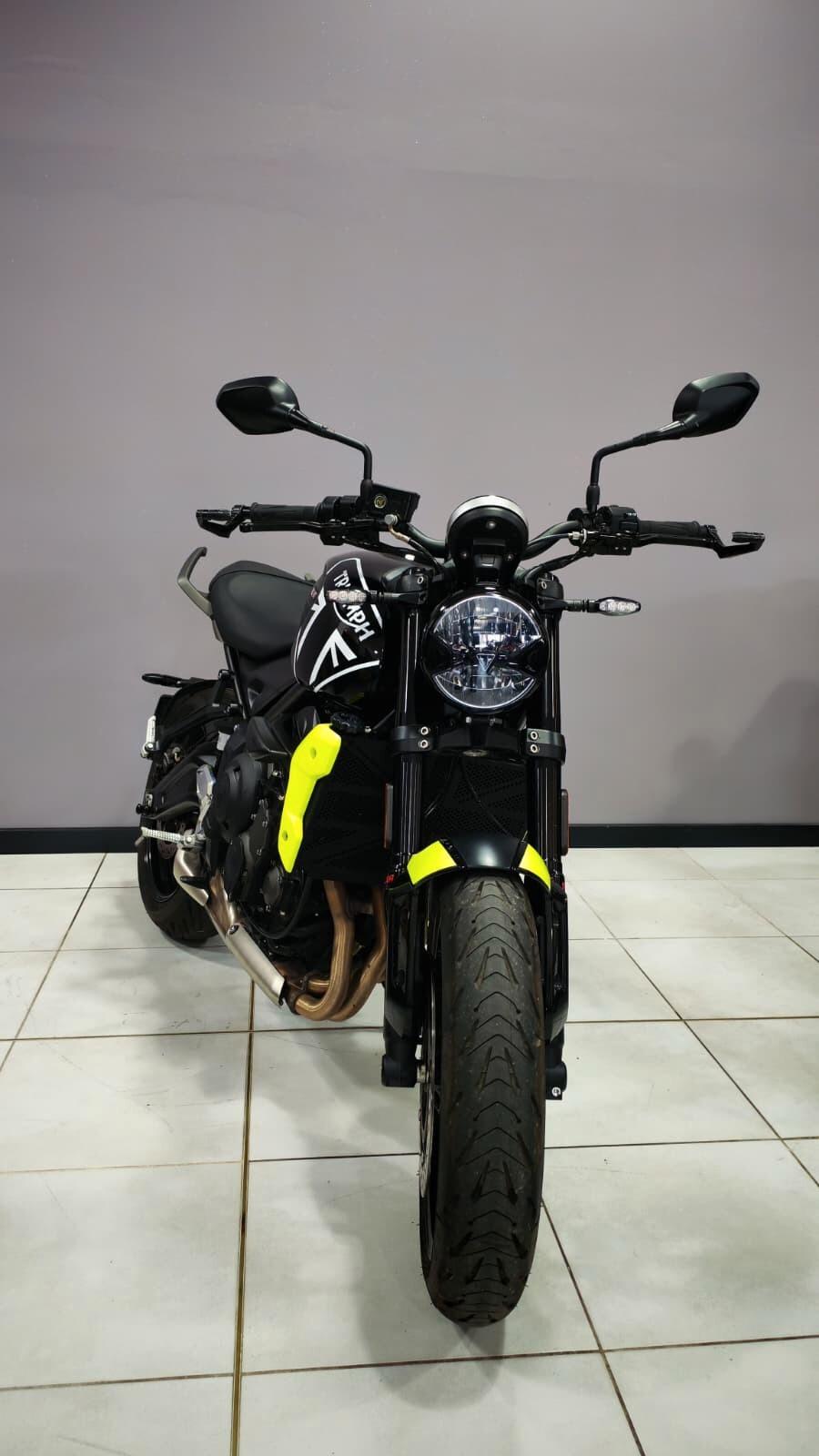 Triumph Trident 660