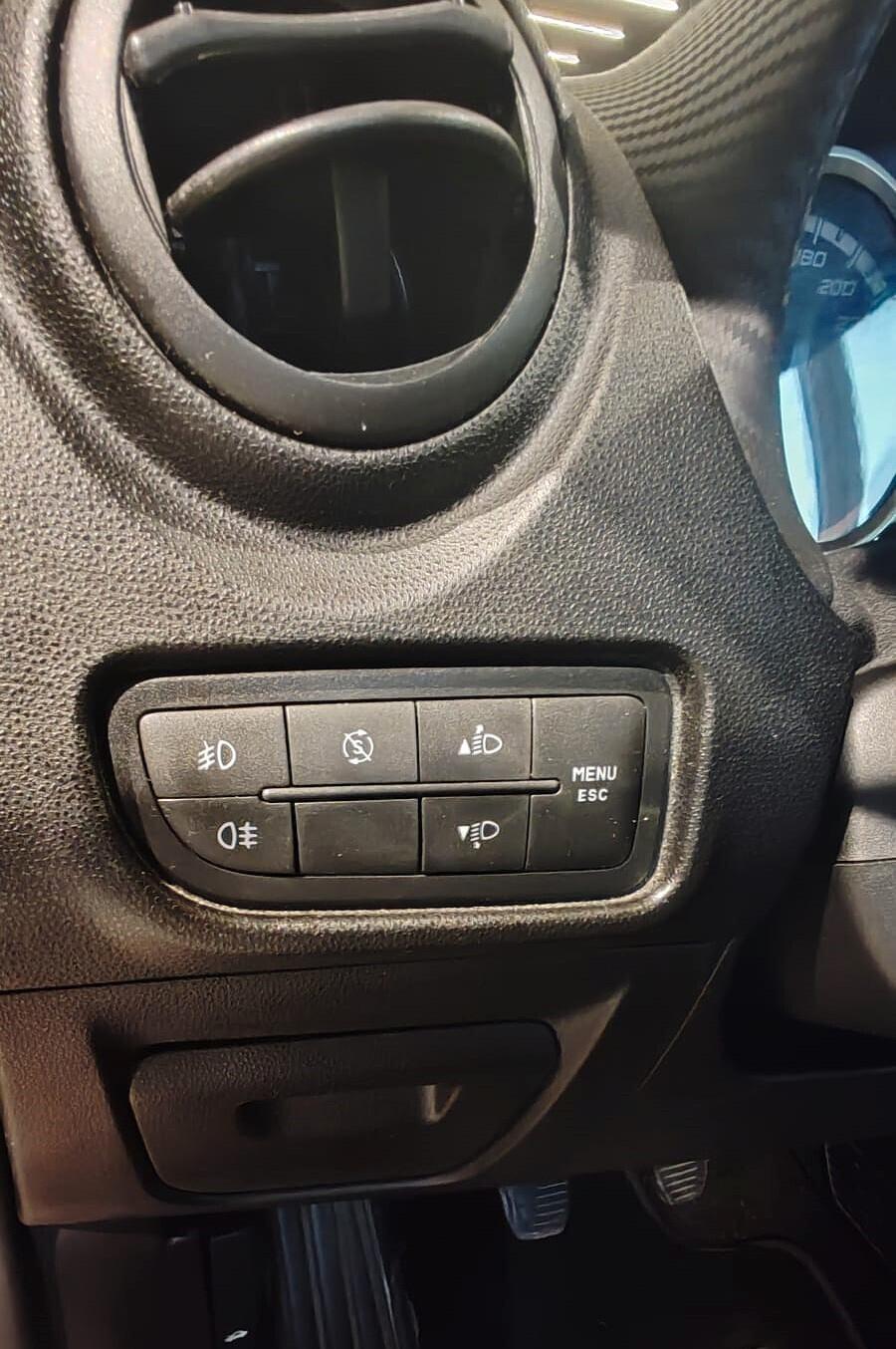 Alfa Romeo MiTo 1.4 105 CV M.air S&S Distinctive Sport Pack