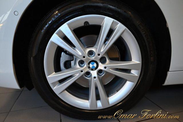 BMW 218 i ACTIVE TOURER BUSINESS AUTO NAVI TEL PDC 17"FULL