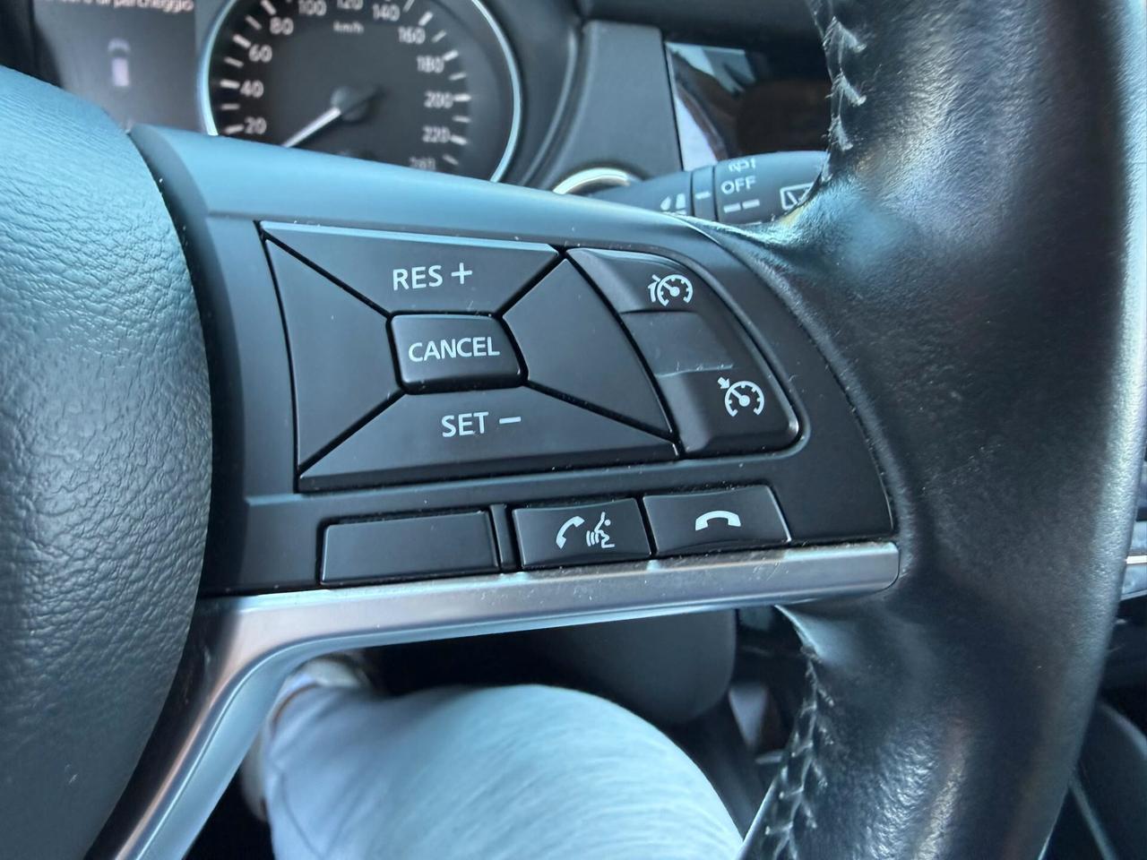 Nissan Qashqai 1.5 dCi N-Connecta