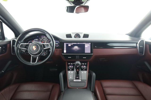 PORSCHE Cayenne Cayenne