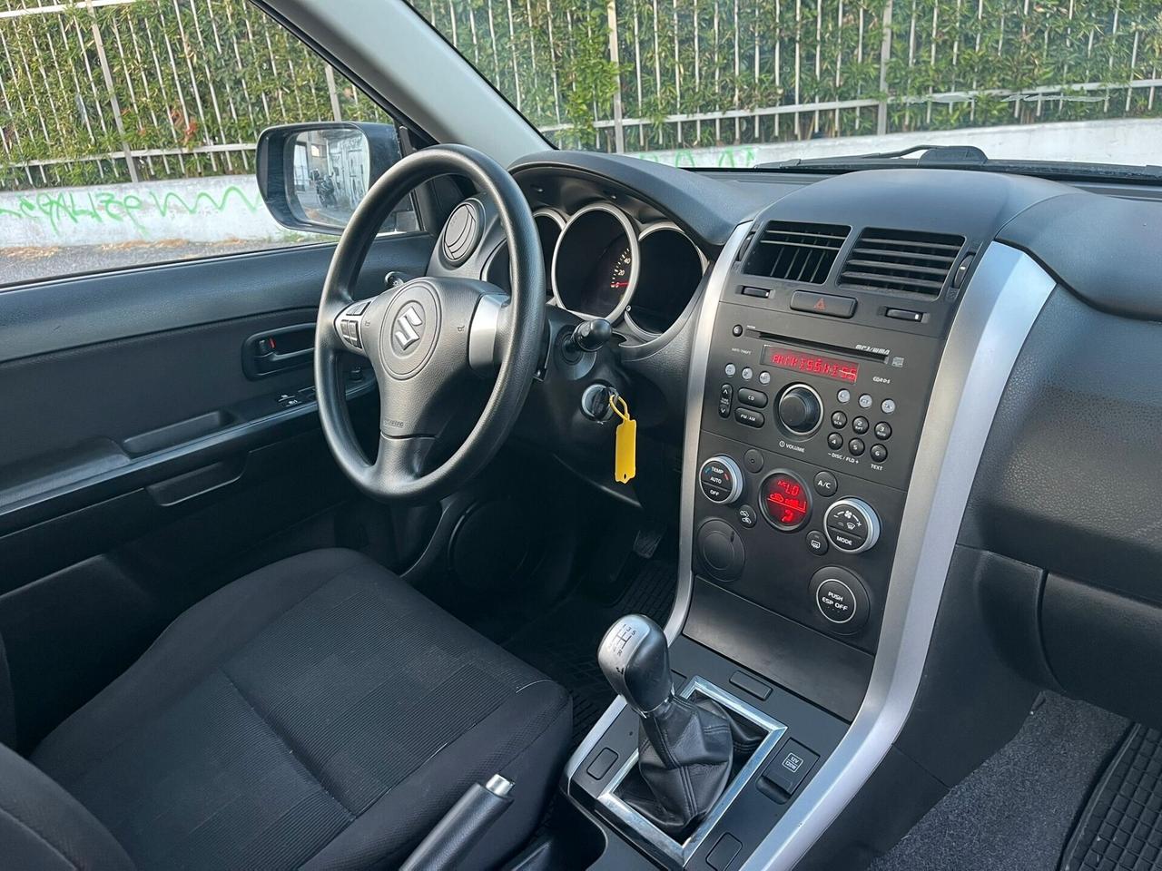 Suzuki Grand Vitara 1.6 16V 3P 40.000 KM
