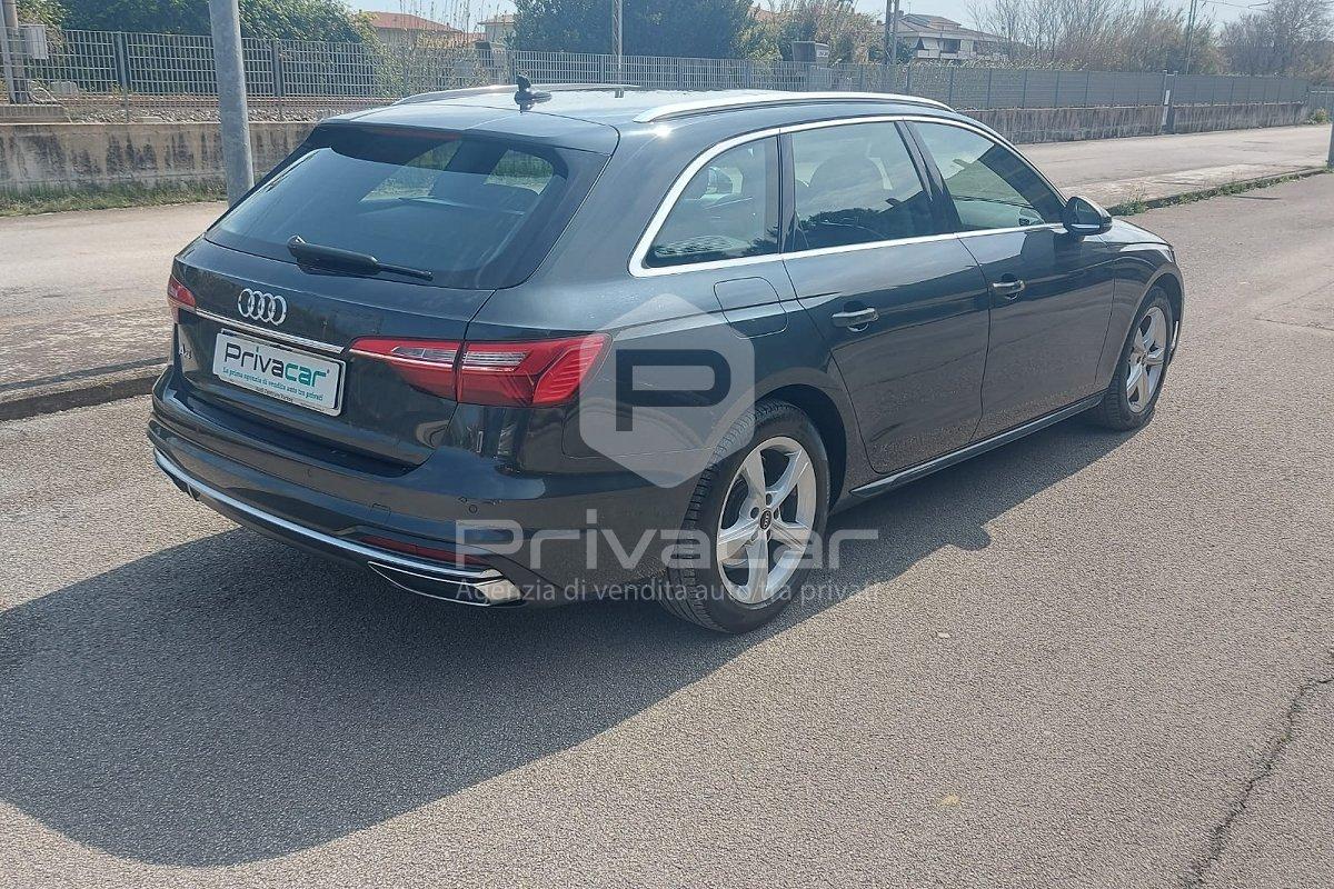 AUDI A4 Avant 30 TDI/136 CV S tronic Business Advanced