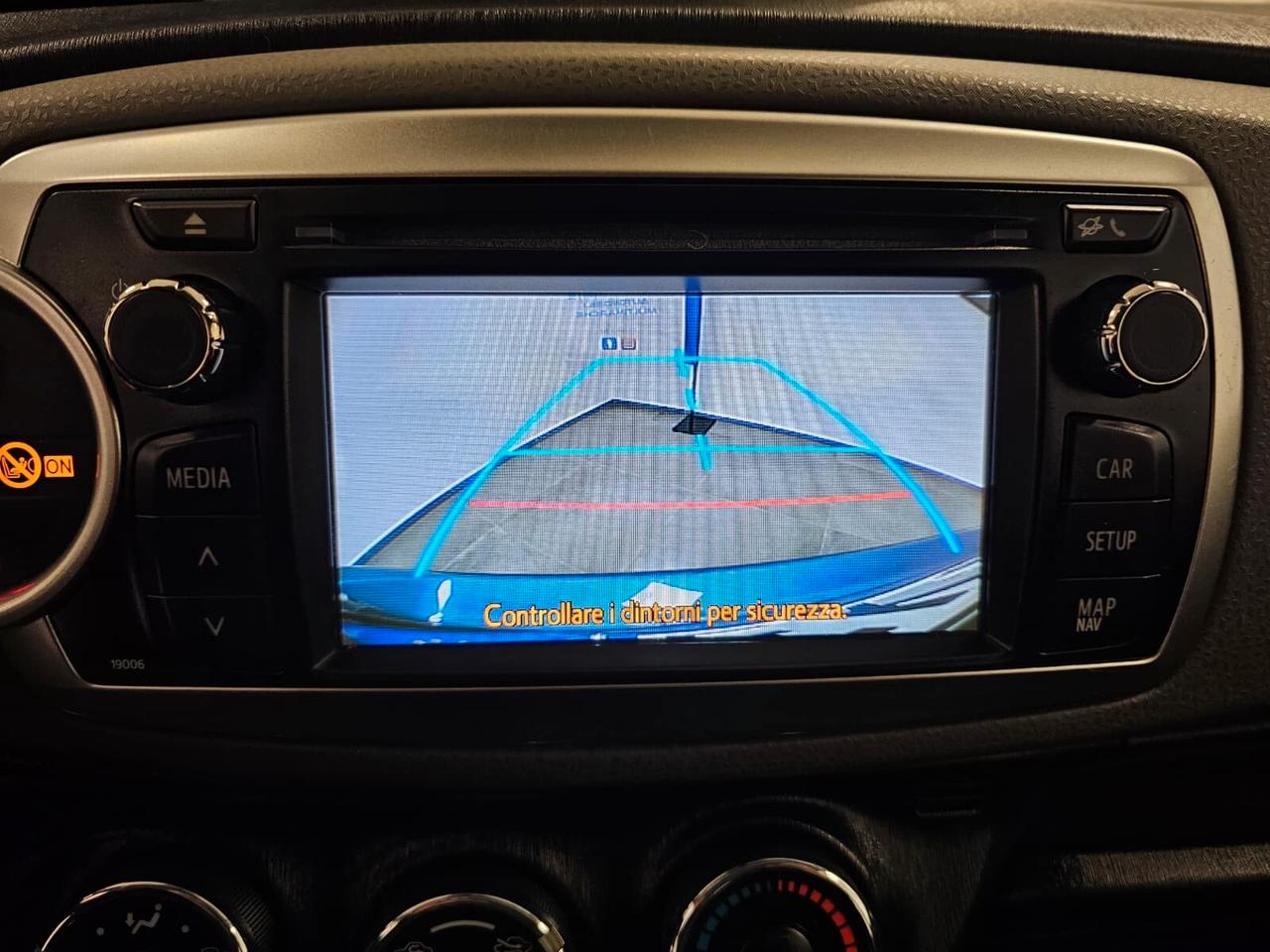 Toyota Yaris 1.0 5 porte Active - NeoPatentati