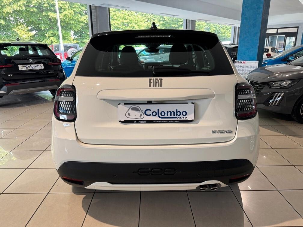 Fiat 600 1.2 hybrid 145cv auto Led Navi Cam App conn 17"