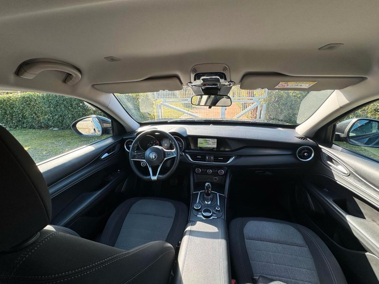 Alfa Romeo Stelvio 2.2 Turbodiesel 180 CV AT8 Q4 Business