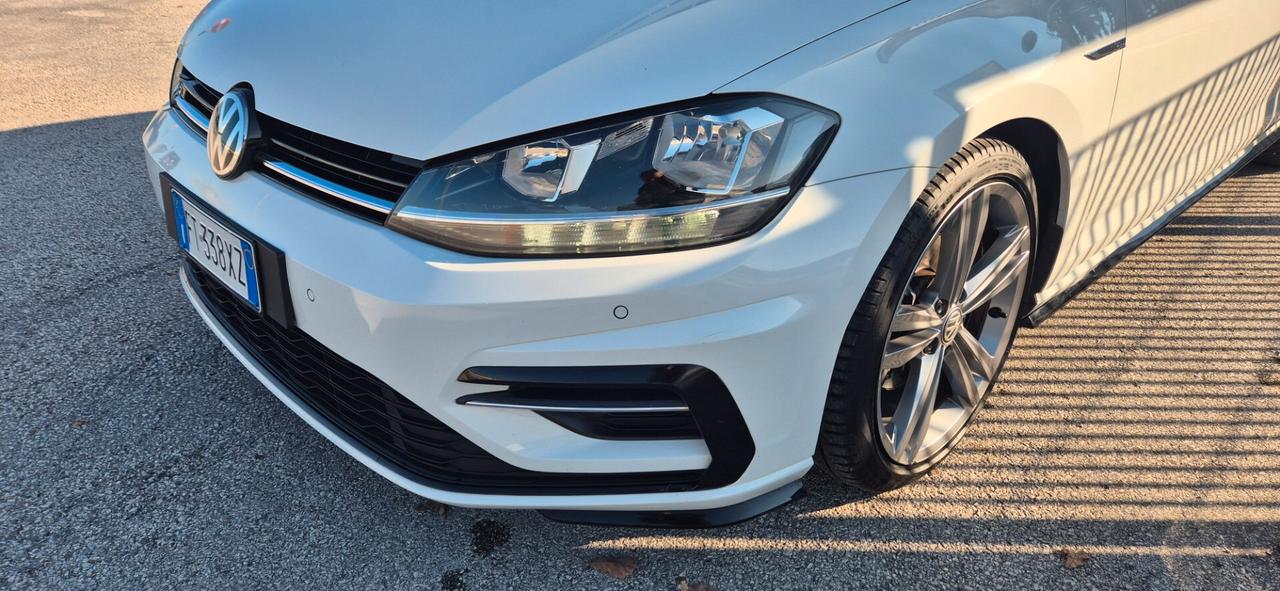 Volkswagen Golf 1.6 TDI 115 CV DSG Sport R-LINE - NEOPATENTATI