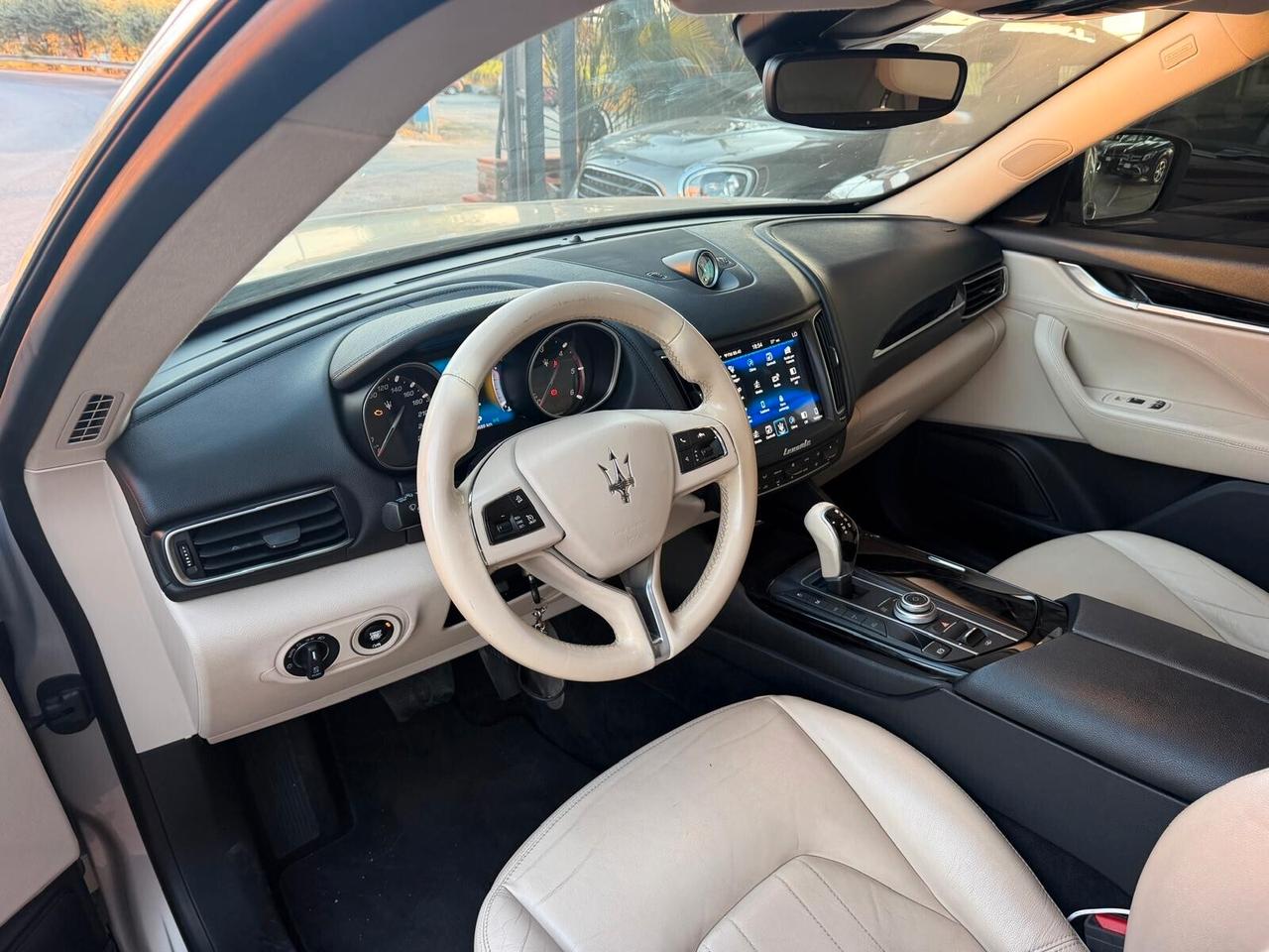 Maserati Levante V6 Diesel 275 CV AWD Gransport