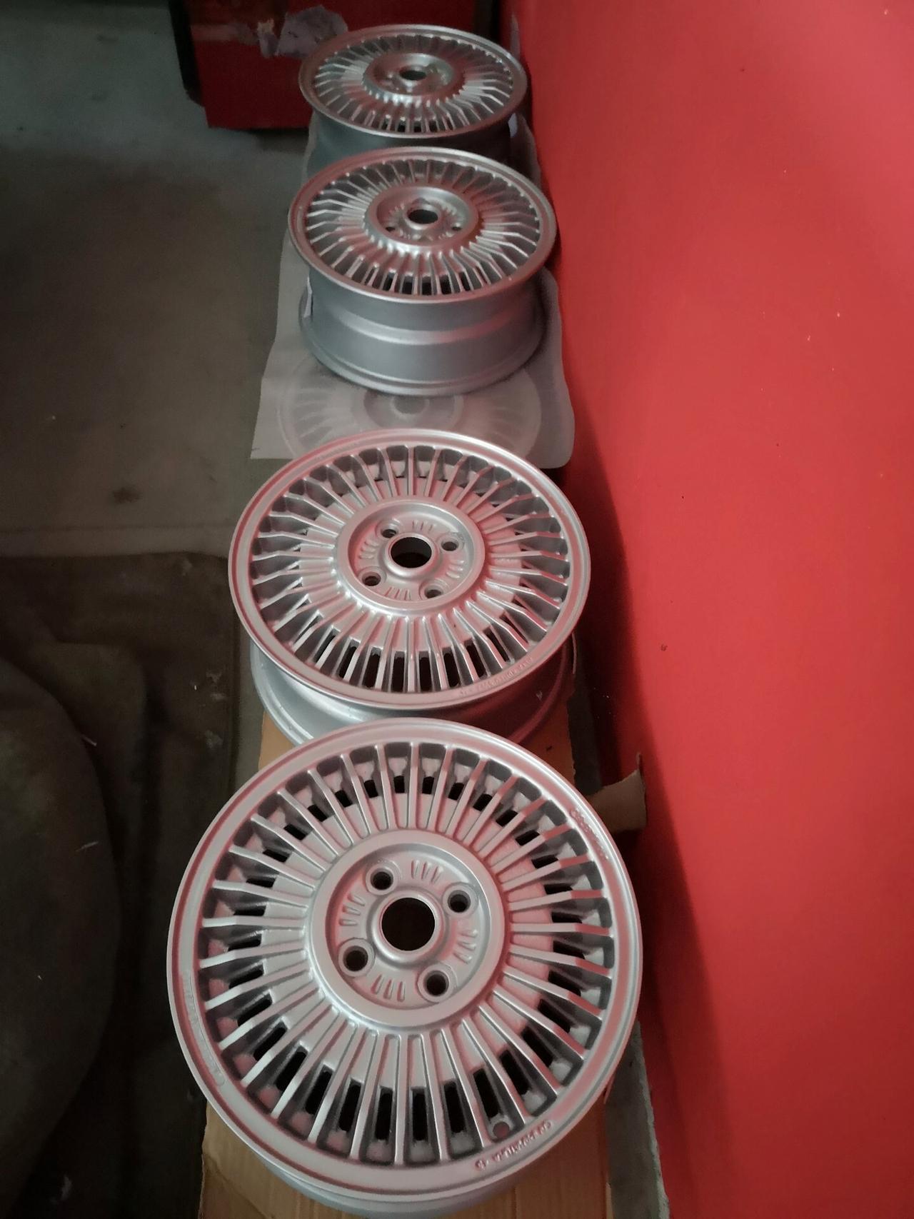 RARA Alfa Romeo Alfetta 1800 SCUDO STRETTO (ROSSO 501)