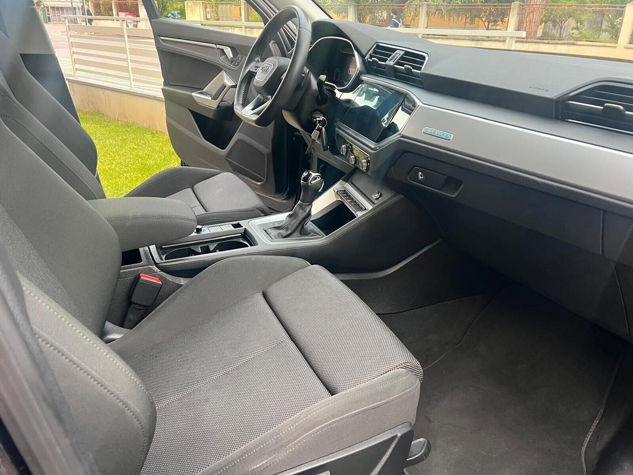 AUDI Q3 SPB 40 TDI quattro STRONIC SLINE EDITION
