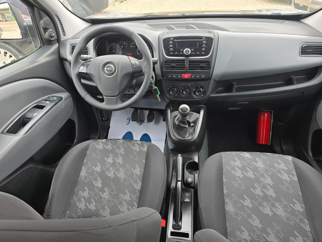Opel Combo 5 posti fiat Doblò