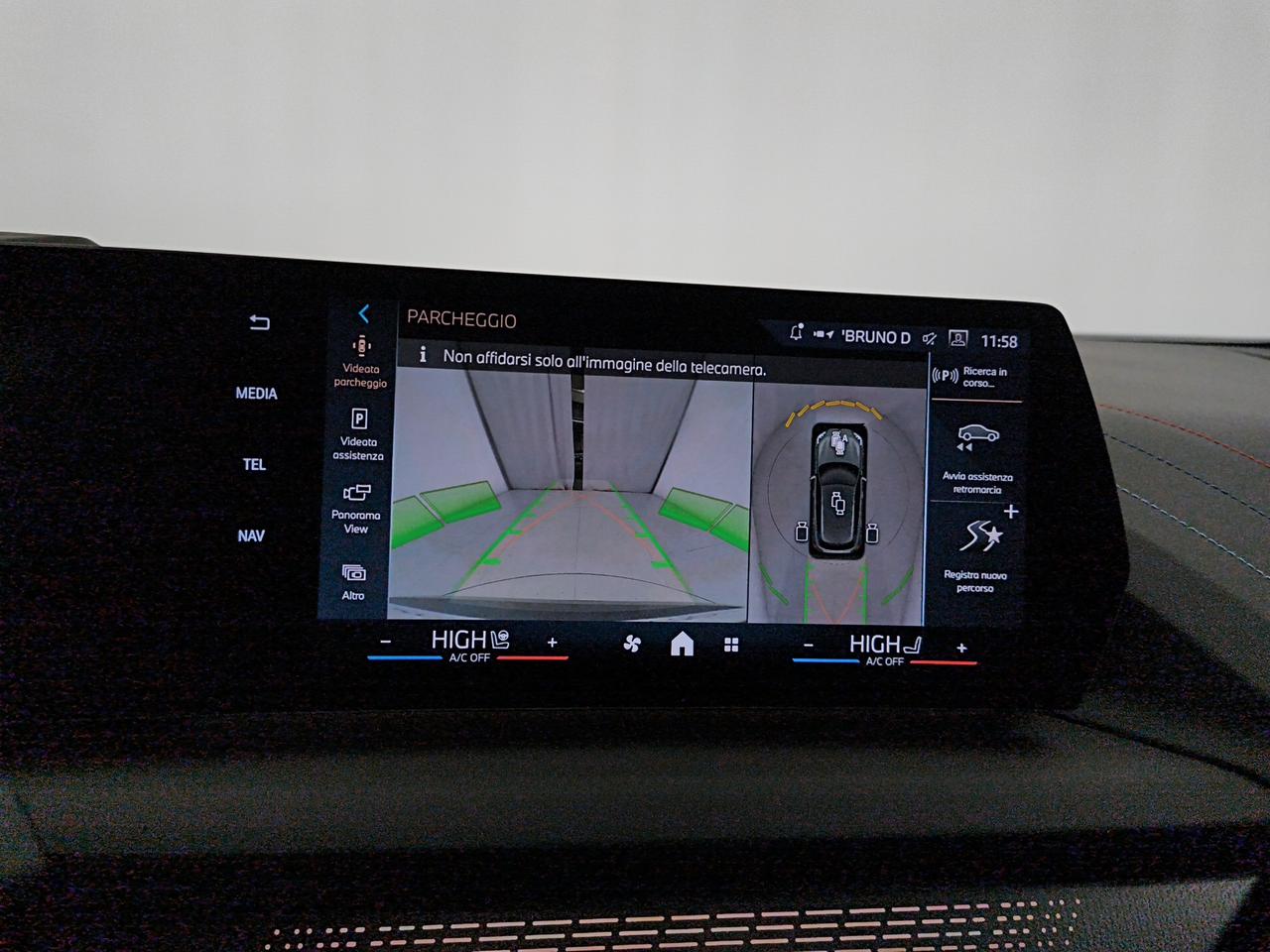 BMW Serie 1 120 48V MSport