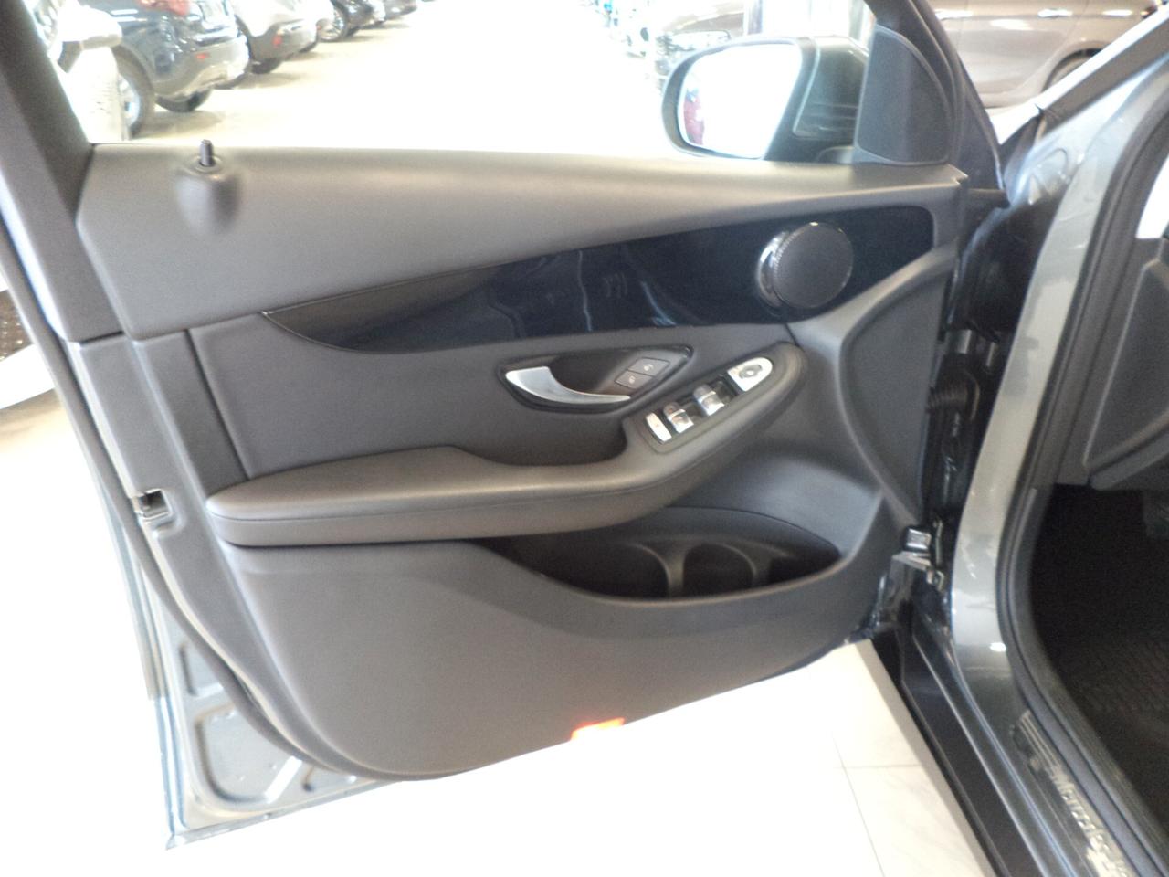 Mercedes-Benz Classe GLC Business 200 d 4matic SUV 2.0D 163cv Euro 6D