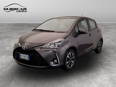 TOYOTA Yaris III 2017 - Yaris 5p 1.0 Active my18