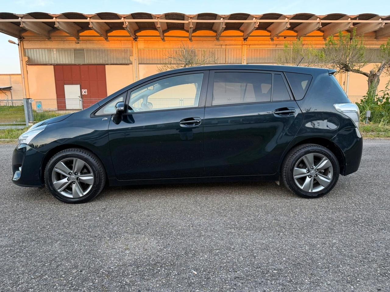 Toyota Verso 1.6 D-4D Luxury 7 posti EURO5B