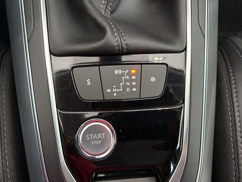 Peugeot 308 BlueHDi 120 EAT6 S&S SW Allure