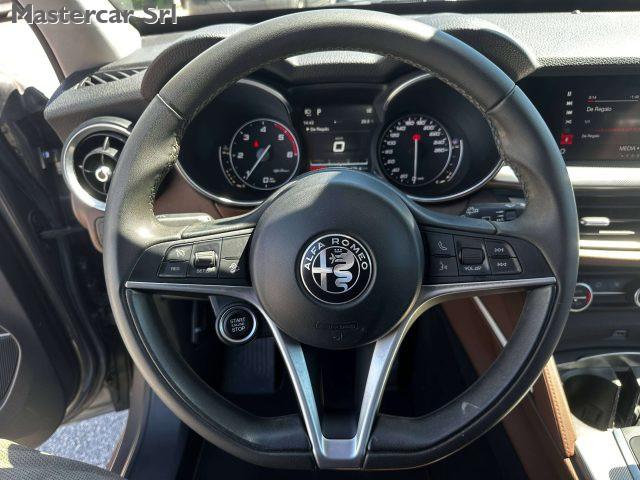 ALFA ROMEO Stelvio Stelvio 2017 2.2 t Executive Q4 210cv auto FM599ZJ
