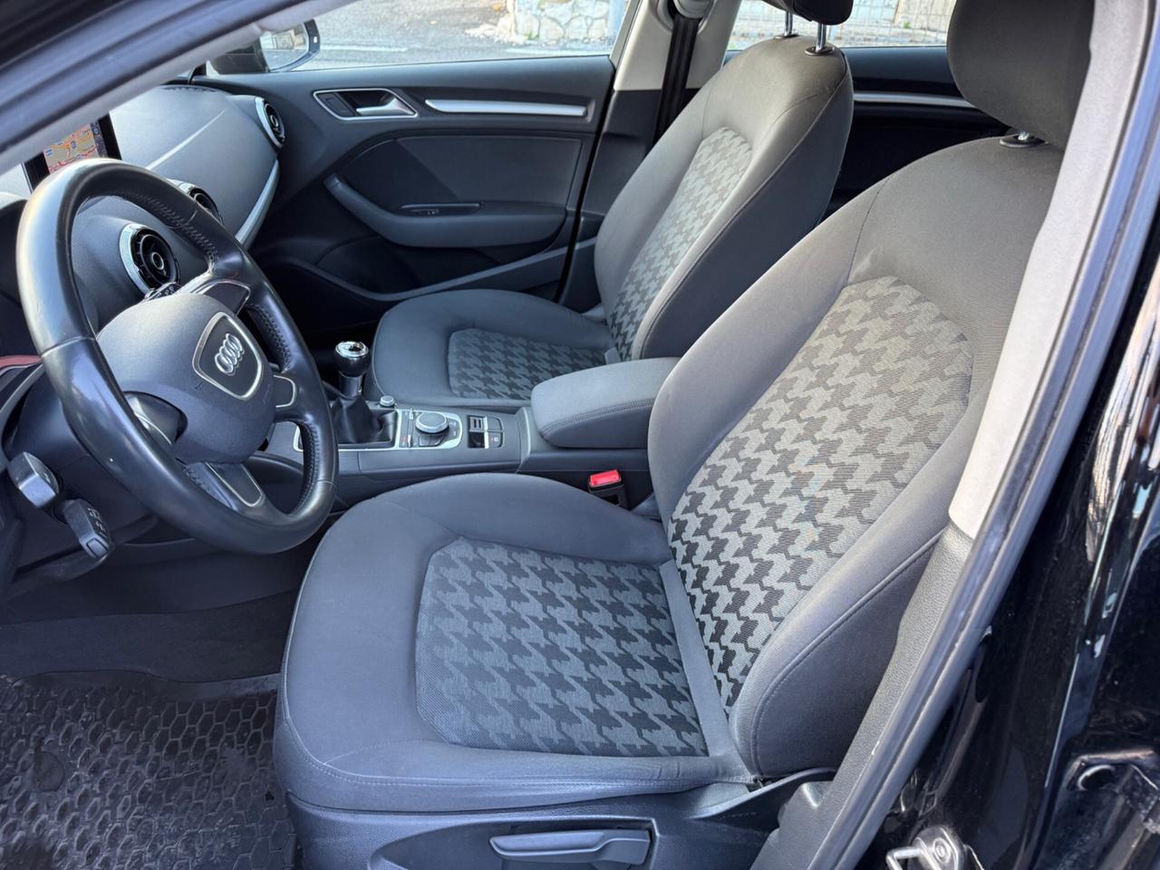 Audi A3 Sportback 1.6 TDI 110cv Tutto incluso - Superprezzo