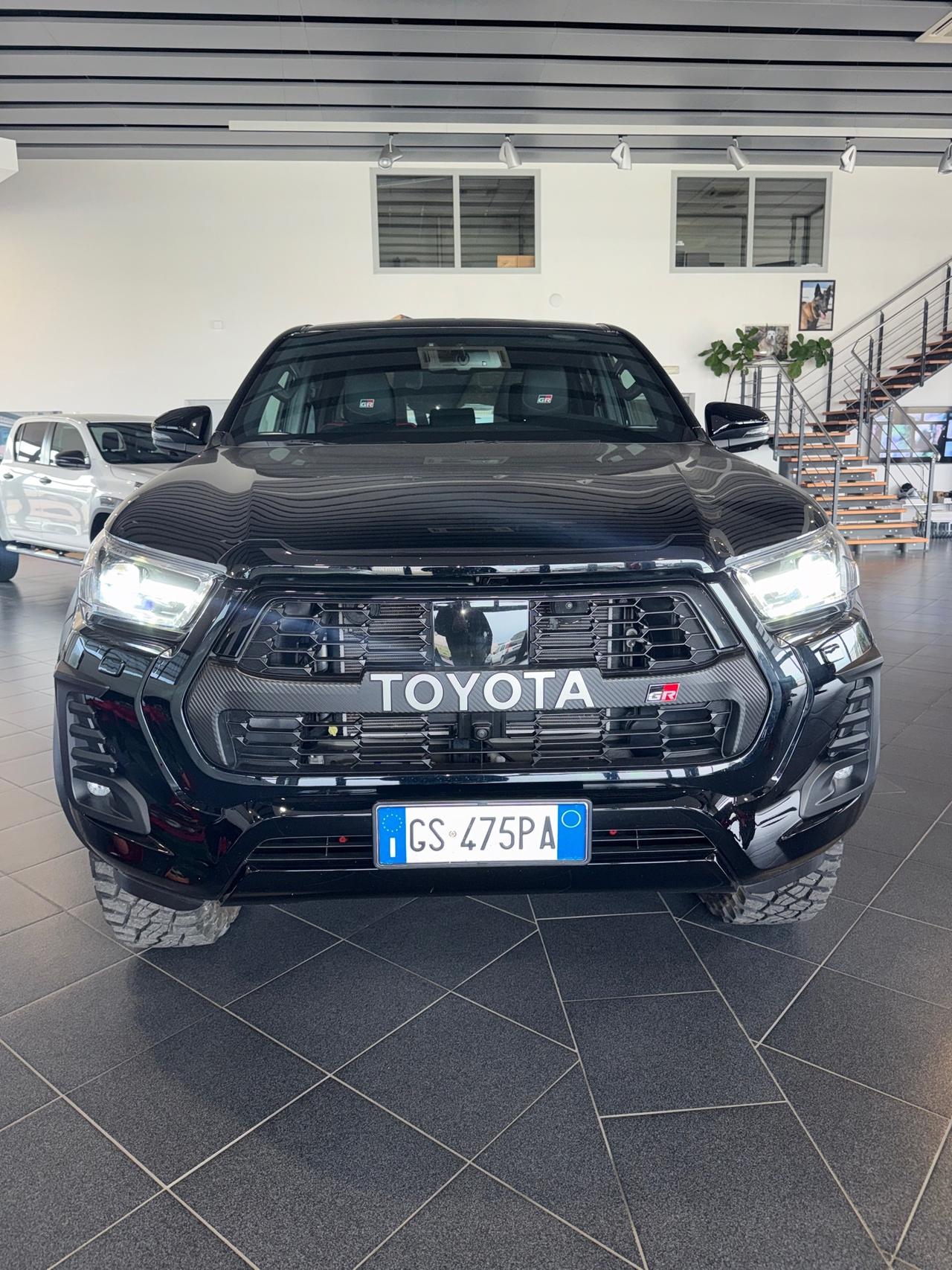 Toyota Hilux 2.8 D-4D A/T GR SPORT IVA ESPOSTA my24"