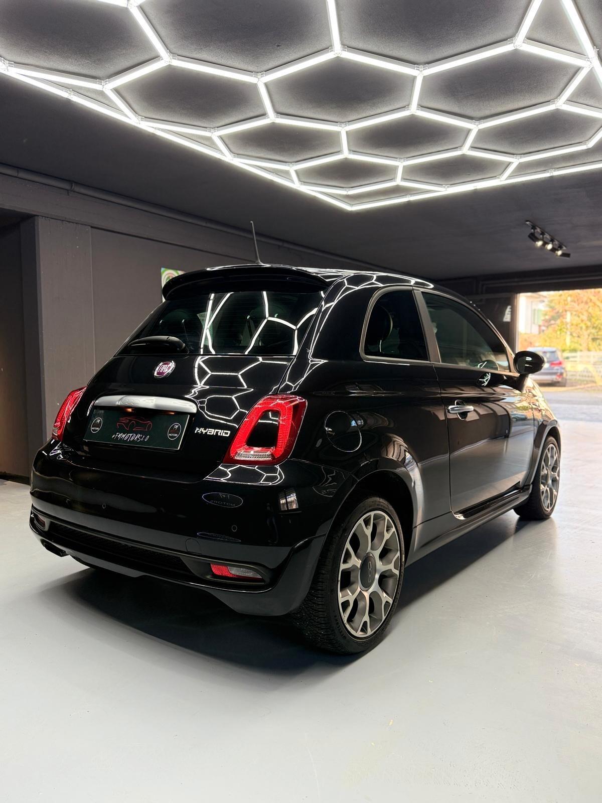 Fiat 500 1.0 Hybrid Rockstar