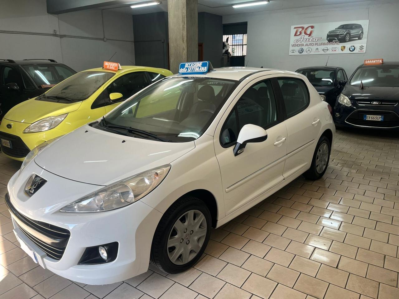 Peugeot 207 1.4 HDi 70CV 5p. 2012 unico prop